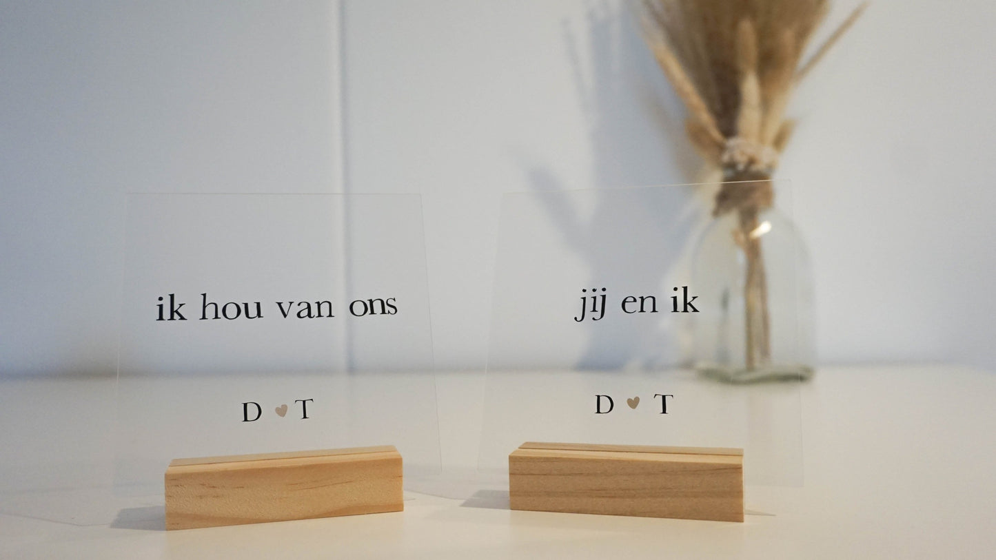 Combineer de acrylplaten ''Jij en ik'' en ''Ik hou van ons''.