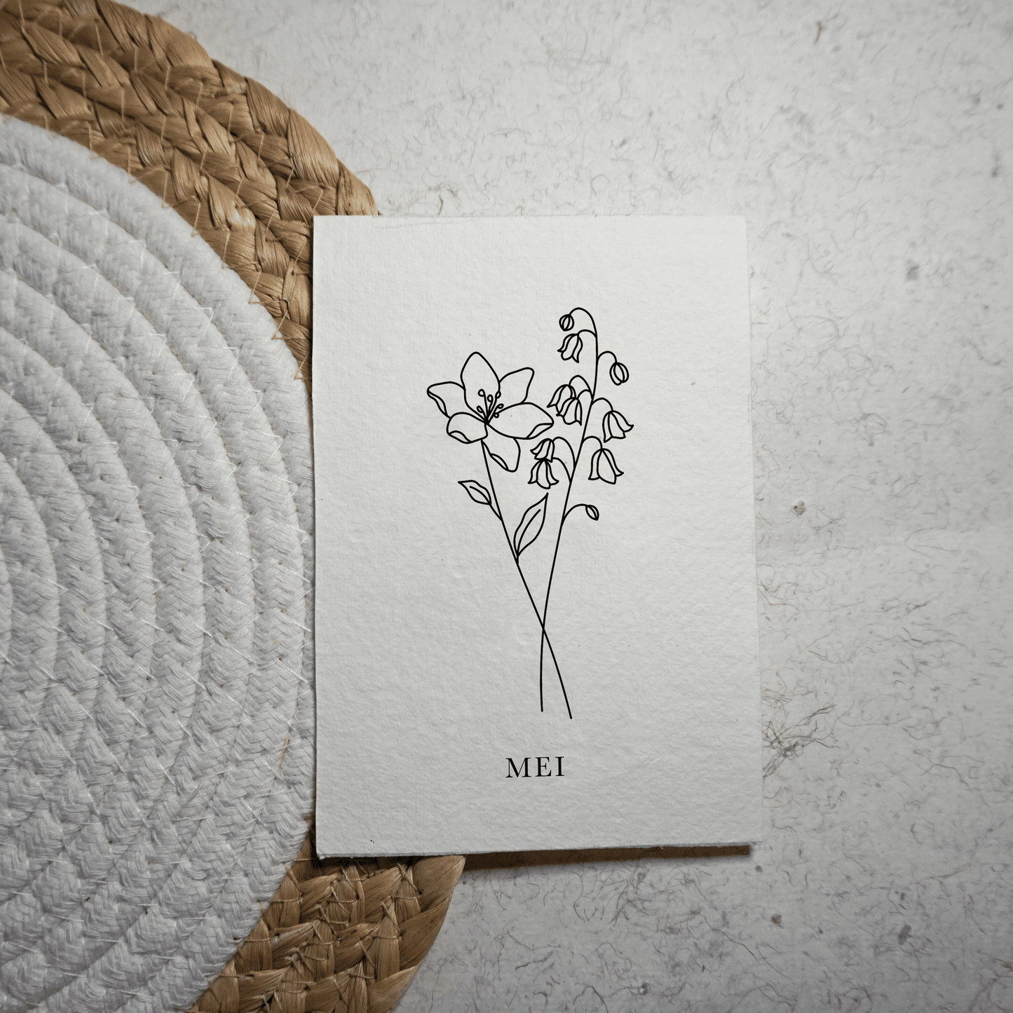 Geboortebloemenkaartje Mei | Gedrukt op Handgeschept Katoenpapier