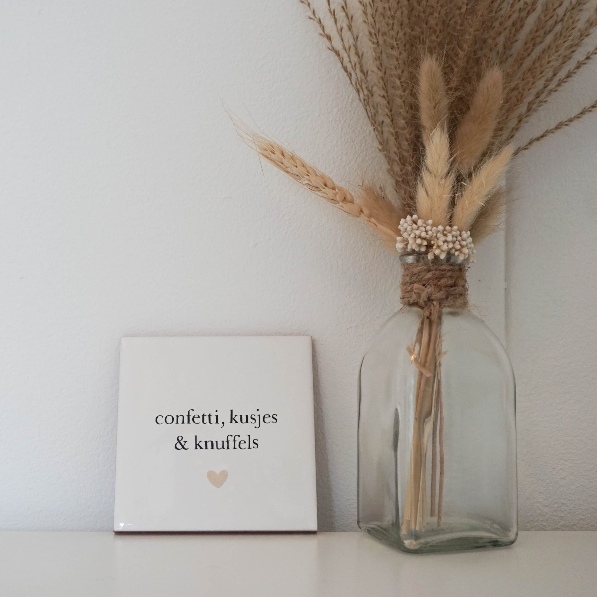 Confetti, kusjes & knuffels tegeltje