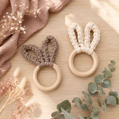 Houten ring met Macramé Konijnenoren